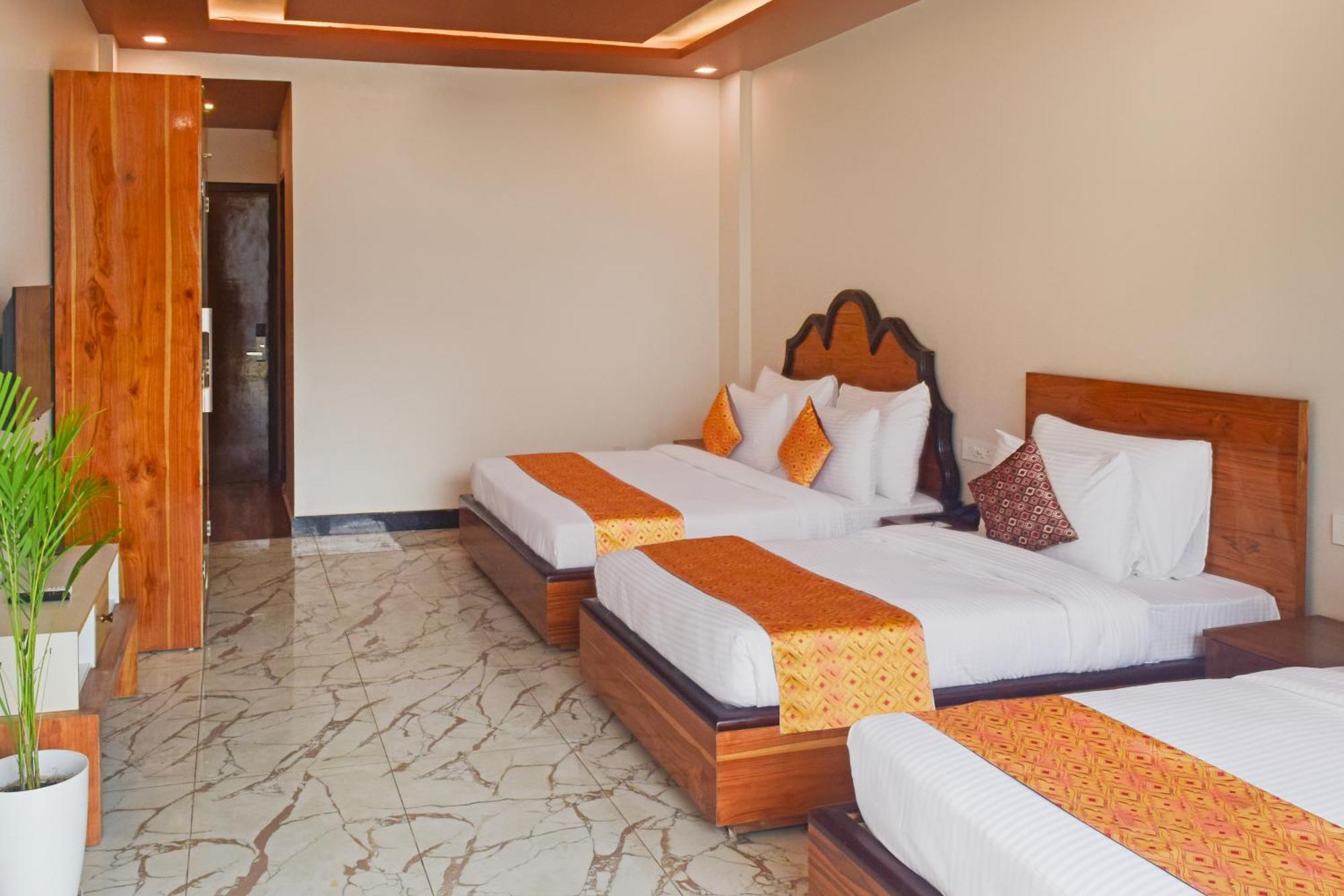Hotel Sterling Kastoori Rudraprayāg Exterior foto